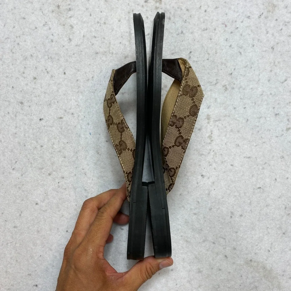 Gucci Sandals Mens 41 Black Brown Iconic GG Monogram Canvas Thong Flip Flop - Picture 8 of 11